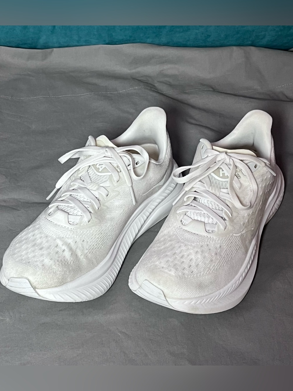 HOKA Mach 6 Women's Size 6.5 Triple White Running Shoes 1147810